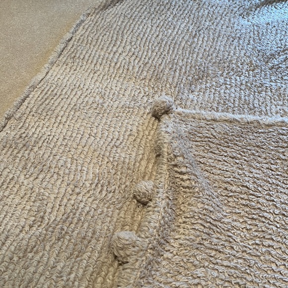 Pottery Barn Sherpa Throw Blanket (Light Khaki) - Picture 4 of 4